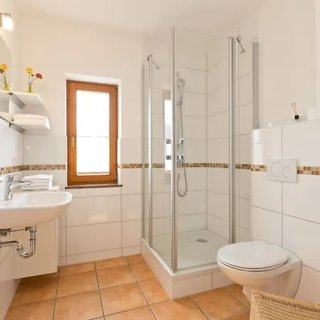 Sarah App 03 Dg L * Göhren-Lebbin